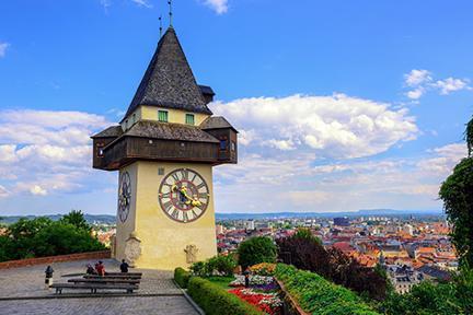 Torre del Reloj, un símbolo de la ciudad de Graz, Austria 