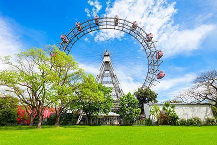 Histórica e icónica noria del Prater en Viena, Austria 