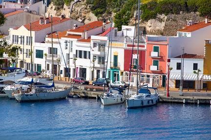 Puerto de Maó en la isla de Menorca
