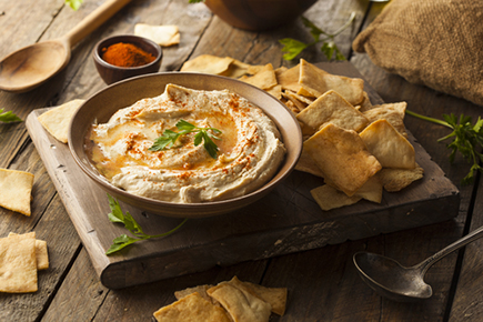 Hummus, plato básico de la gastronomía árabe.