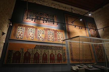 Interior del Museo de Arte Turco e Islámico en Estambul