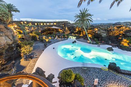 Atractiva vistas de los Jameos del Agua en Lanzarote