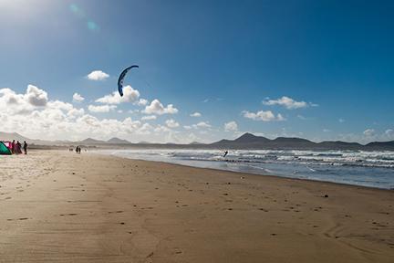 Lanzarote es uno de los mejores sitio del mundo para practicar kitesurf