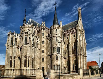 Palacio Episcopal de Astorga, obra de Andoni Gaudí