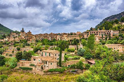 Pintoresca e histórica villa de Valldemossa