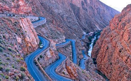 La carretera entre Rich e Imilchil, Atlas, Marruecos