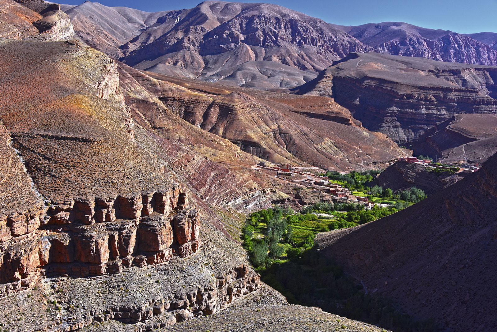 Valle del Dadés, vista  de palmerales, Marruecos