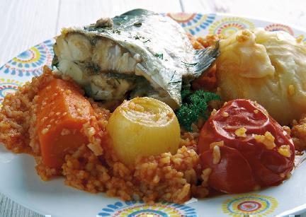 Plato tradicional de pescado, thieboudienne