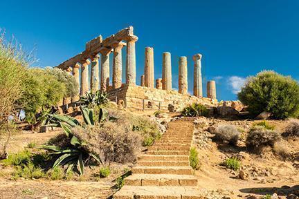 Templo de Juno en el valle de los templos de Agrigento en Sicilia