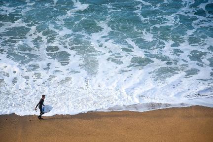 surfer en Torquay Victoria Australia