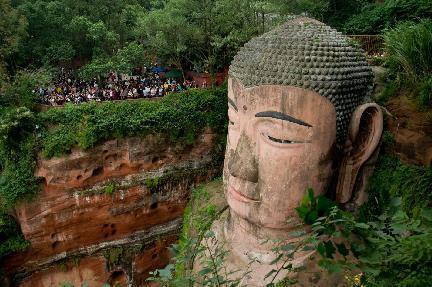 Buda gigante en le Monte Emei