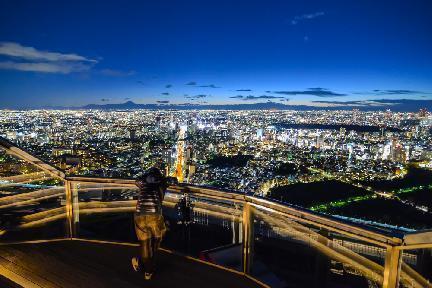 Vista nocturna de Tokio desde el mirador del Museo Mori