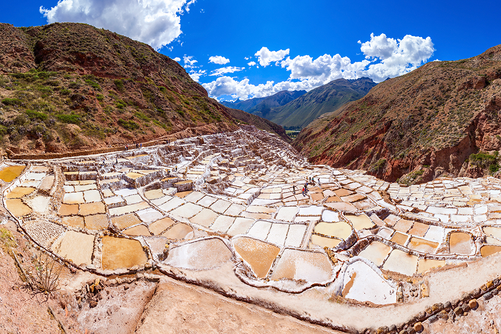 Salinas de Mara, preciosas piscinas de sal en multitud de tonos ocres