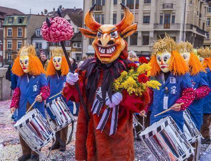 El carnaval de Basilea, el más famoso de Suiza