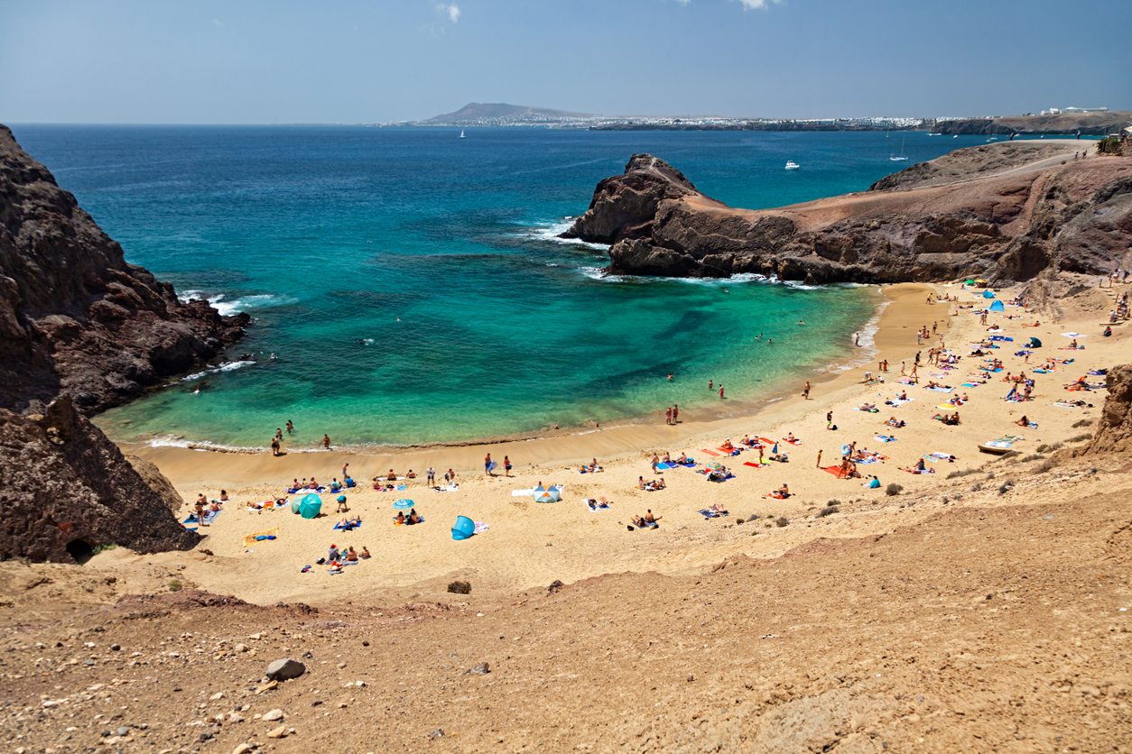 Playa del Papagayo en Lanzarote, Islas Canarias