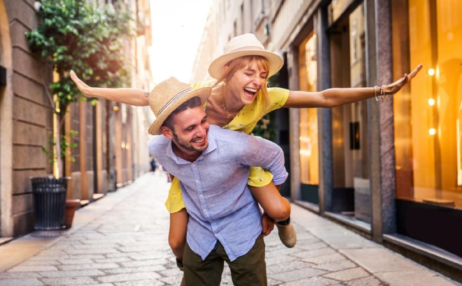 10 razones para enamorarte de un viajero este San Valentín