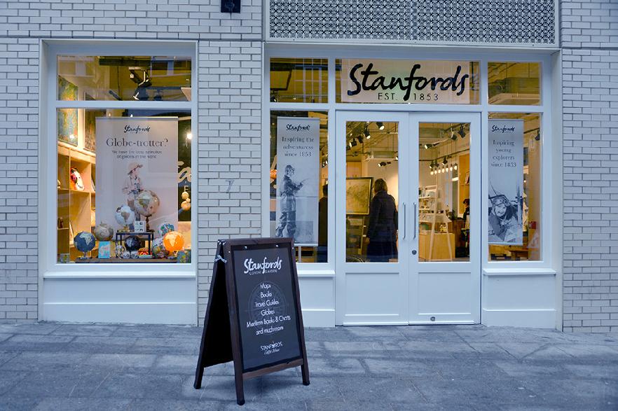 Fachada de la librería Standfords en Londres