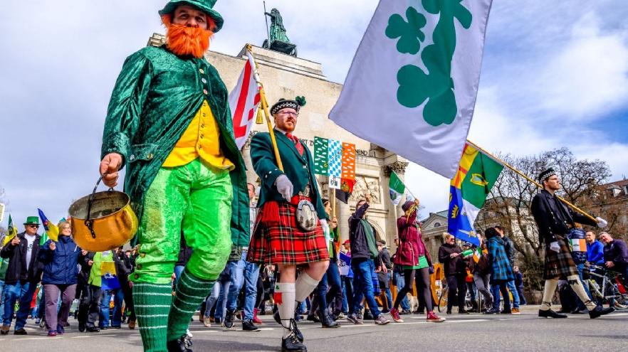 San Patricio, el mundo se tiñe de verde